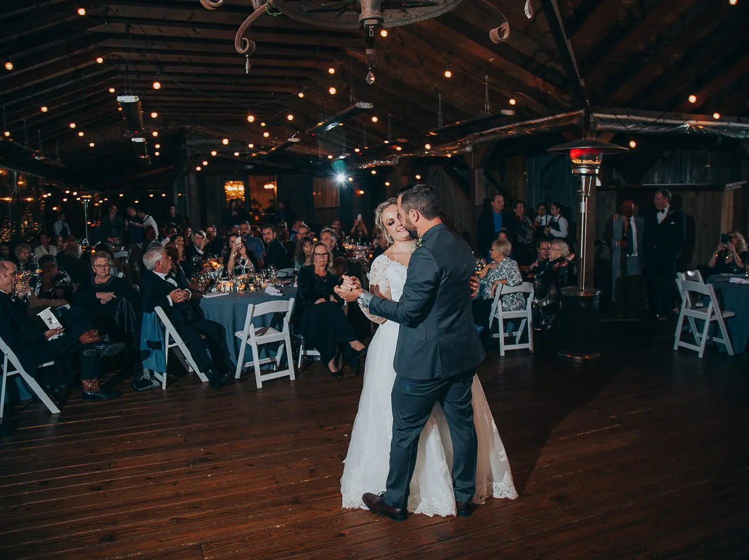 dark venue photographers