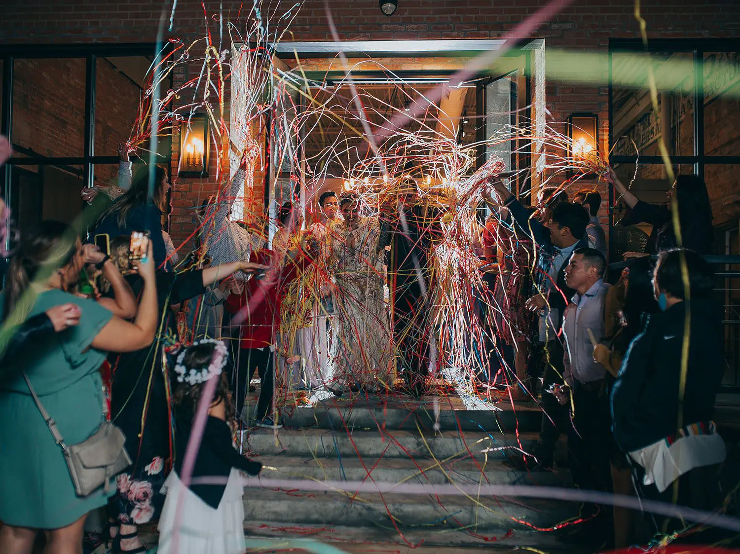 funny no mess streamer wedding