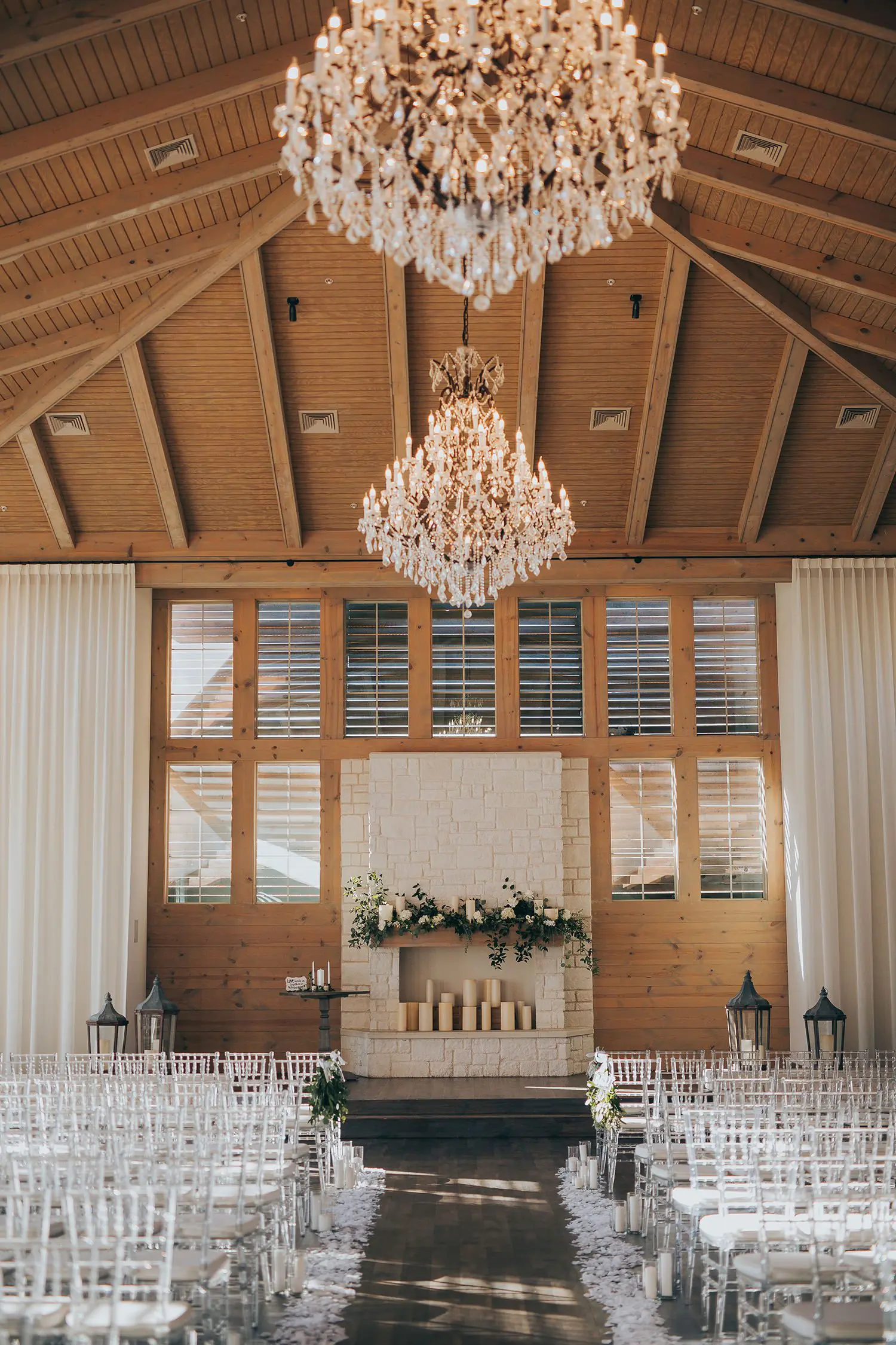 Hidden Pines wedding chapel