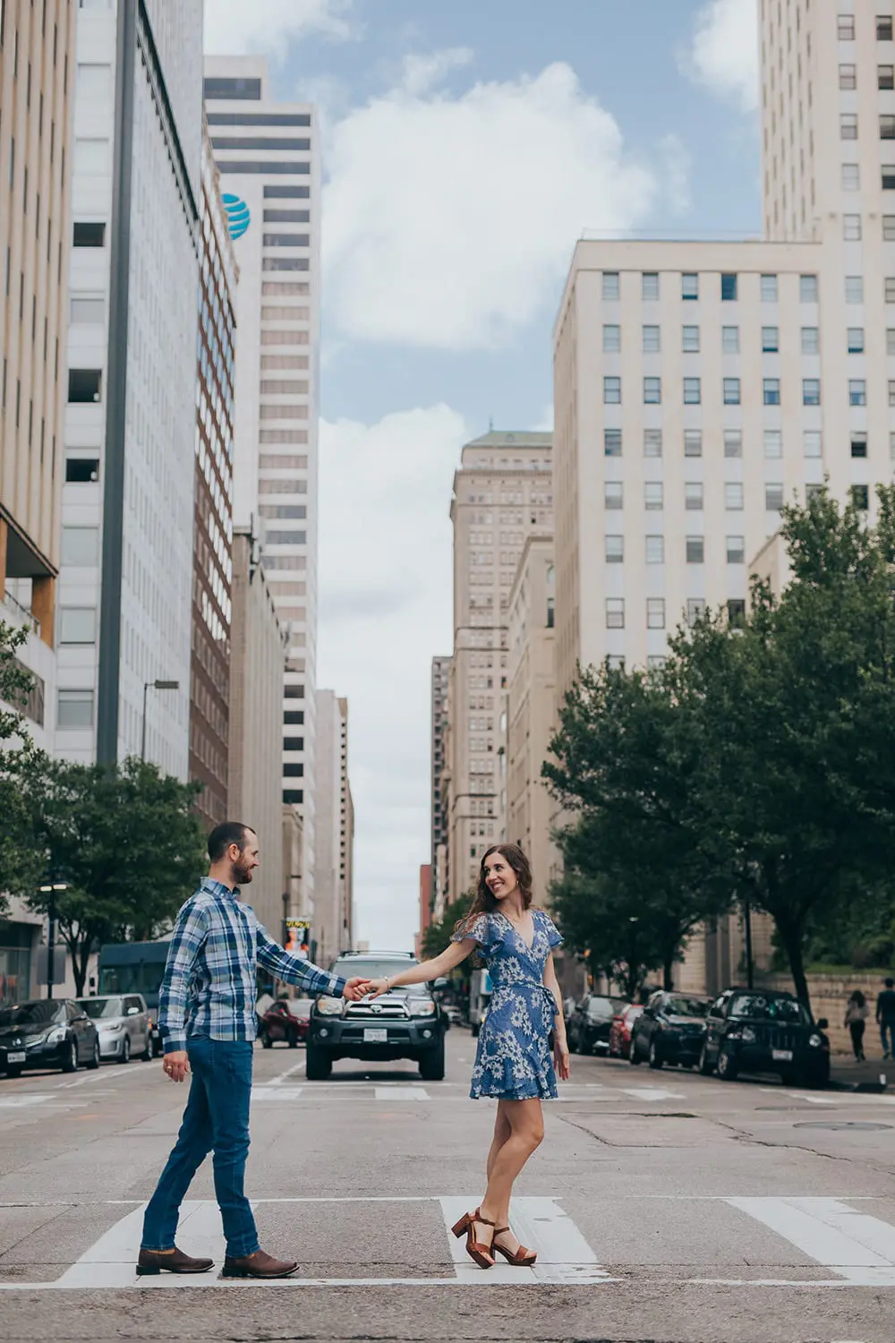 downtown dallas engagement photos