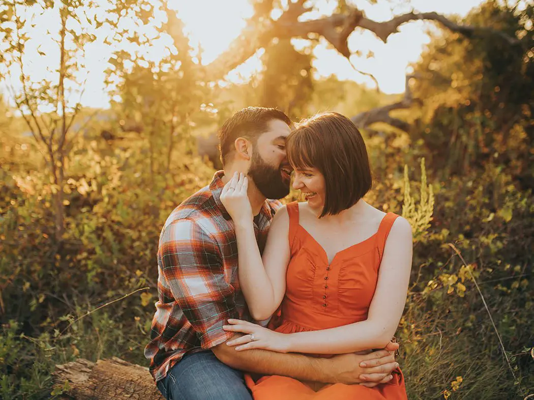 candid anniversary session photography