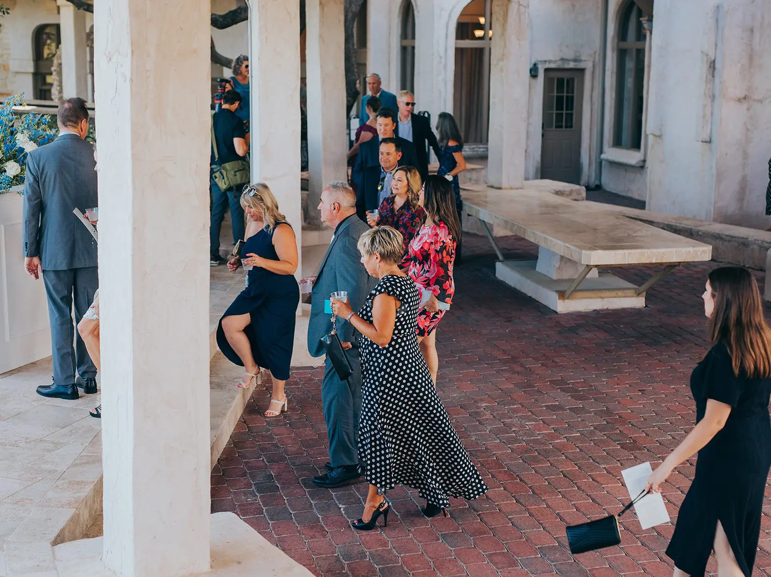 candid wedding photography