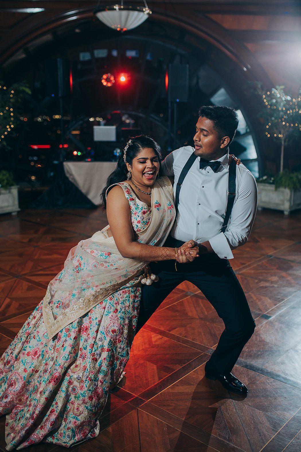 bride groom first dance choreography photography